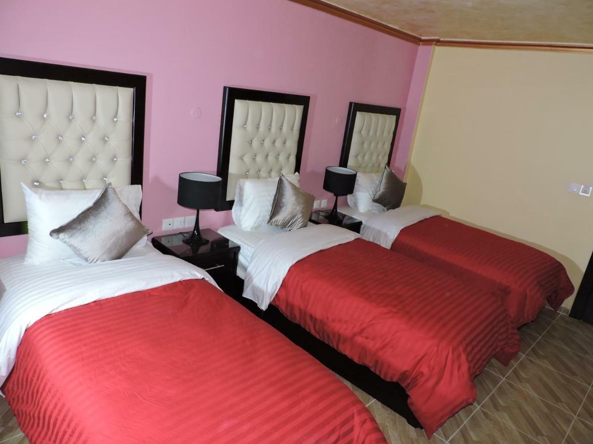 Valentine Inn Luxury Wadi Musa Exterior foto